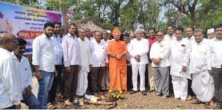 ರಾಜ್ಯಸಭಾ ಸಂಸದರ ಸ್ಥಳಿಯ ಪ್ರದೇಶಾಭಿವೃದ್ದಿ ಯೋಜನೆಯಡಿ ಮೂಡಲಗಿ ರಸ್ತೆಗೆ ಹೊಂದಿಕೊಂಡ ಬಸ್ಸ್ ನಿಲ್ದಾಣ ನಿರ್ಮಾಣ ಕಾಮಗಾರಿಗೆ ಭೂಮಿ ಪೂಜೆ