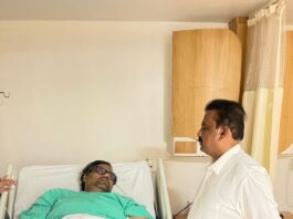 ವಿತರಕರ ಸಂಘದ ಅಧ್ಯಕ್ಷ ಶಂಭುಲಿಂಗಅವರಿಗೆ 5ಲಕ್ಷ ರೂ ನೆರವು ನೀಡಿದ ಸಿಎಂ