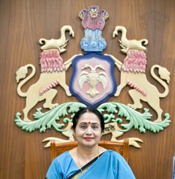 ಮುಖ್ಯ ಕಾರ್ಯದರ್ಶಿ ಡಾ. ಶಾಲಿನಿ ರಜನೀಶ್ ಅವರಿಂದ ಮೊಬೈಲ್ ಮೂಲಕ ಸ್ವಯಂ ಗಣತಿ ದಾಖಲಾತಿ