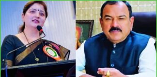 ದೇವಮಾನವನ ಫೋನ್ನಲ್ಲಿ ಅಡಗಿದೆಯೇ ಮಹಾರಾಷ್ಟ್ರ ರಾಜಕಾರಣದ ಜಾತಕ?ಅಶೋಕ್ ಖಾರಟ್ ಪ್ರಕರಣದ ಸ್ಫೋಟಕ ಟ್ವಿಸ್ಟ್