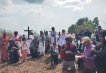 ಬೆಟ್ಟದಲ್ಲಿ 15 ಶಿಲುಬೆ ಪ್ರಾರ್ಥನೆಯೊಂದಿಗೆ ಗುಡ್ ಫ್ರೈಡೆ ಆಚರಣೆ