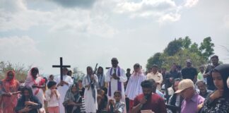 ಬೆಟ್ಟದಲ್ಲಿ 15 ಶಿಲುಬೆ ಪ್ರಾರ್ಥನೆಯೊಂದಿಗೆ ಗುಡ್ ಫ್ರೈಡೆ ಆಚರಣೆ