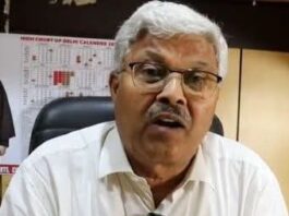 ದೇಶದ ನ್ಯಾಯಾಲಯಗಳು ಮತ್ತು ಸಾಂವಿಧಾನಿಕ ಸಂಸ್ಥೆಗಳು ಸತ್ತು ಹೋಗಿವೆ ಎಂದು ಘೋಷಿಸಿರುವ ಅವರು ಈಗ ಕೇವಲ ಜನ ಆಂದೋಲನ ಮಾತ್ರ ಏಕೈಕ ದಾರಿ