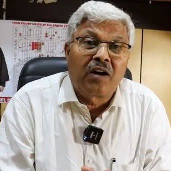 ದೇಶದ ನ್ಯಾಯಾಲಯಗಳು ಮತ್ತು ಸಾಂವಿಧಾನಿಕ ಸಂಸ್ಥೆಗಳು ಸತ್ತು ಹೋಗಿವೆ ಎಂದು ಘೋಷಿಸಿರುವ ಅವರು ಈಗ ಕೇವಲ ಜನ ಆಂದೋಲನ ಮಾತ್ರ ಏಕೈಕ ದಾರಿ