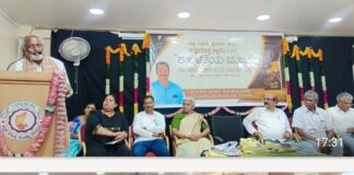 ಚಿನ್ನೇನಹಳ್ಳಿ ಸ್ವಾಮಿಯವರ “ಕಾಲಳತೆಯ ದುಃಖ” ಕಾದಂಬರಿ ಬಿಡುಗಡೆ.ಸಾಹಿತಿಗಳು ಸಾಮಾಜಿಕ ವರ್ತಮಾನಗಳಿಗೆ ವಿಮುಖರಾಗುತ್ತಿದ್ದಾರೆ : ಕುಂವೀ ಅಭಿಮತ