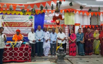 ಹಿರಿಯರು ಸಮಾಜದ ಆಧಾರ ಸ್ತಂಭ.ಹಿರಿಯರಿಗೆ ಗೌರವಿಸುವುದು ನಮ್ಮ ದಿನದ ಮೊದಲ ಕಾರ್ಯವಾಗಲಿ: ವೀರಯ್ಯ ಶಾಸ್ತ್ರೀ