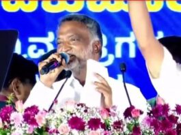 *ಪೌರಕಾರ್ಮಿಕರ ದಿನಾಚರಣೆಯಲ್ಲಿ ‘ಒಳಿತು ಮಾಡು ಮನುಷ್ಯ’ ಹಾಡಿ ಮನತಣಿಸಿದ ಸಚಿವ ಬಸವಂತಪ್ಪ.