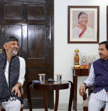 ಕಬ್ಬು ಬೆಳೆಗಾರರ ಸಮಸ್ಯೆ ಕುರಿತು ಪ್ರಹ್ಲಾದ್ ಜೋಷಿ ಜತೆ ಸಿಎಂ ಚರ್ಚೆ