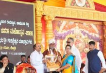ನಾಡಿನ ಏಕತೆ, ಸೌಹಾರ್ದದ ಪ್ರತೀಕ ಮೈಸೂರು ದಸರಾ ರೈತರ ಸಮೃದ್ಧಿ, ನಾಡಿನ ಸುಭಿಕ್ಷೆಗಾಗಿ ಪ್ರಾರ್ಥನೆ: ಮುಜರಾಯಿ ಸಚಿವ ಕೆ.ಎಸ್.ಬಸವಂತಪ್ಪ