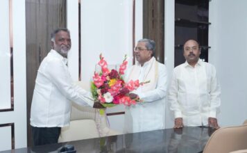 ಸಿದ್ದರಾಮಯ್ಯ ನಿವಾಸಕ್ಕೆ ಸಚಿವ ಕೆ.ಎಸ್.ಬಸವಂತಪ್ಪ ಭೇಟಿ.ನೊಂದವರ ಕಣ್ಣೀರು ಒರೆಸುವಂತೆ ಮಾಜಿ ಸಿಎಂ ಸಲಹೆ